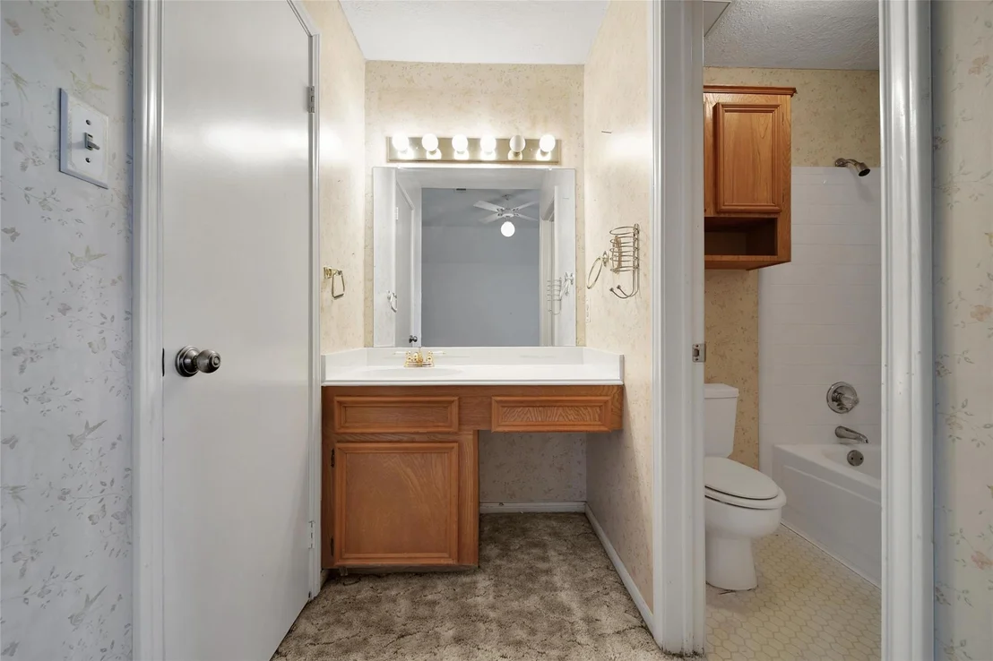 Photo of 16107 Escher Road