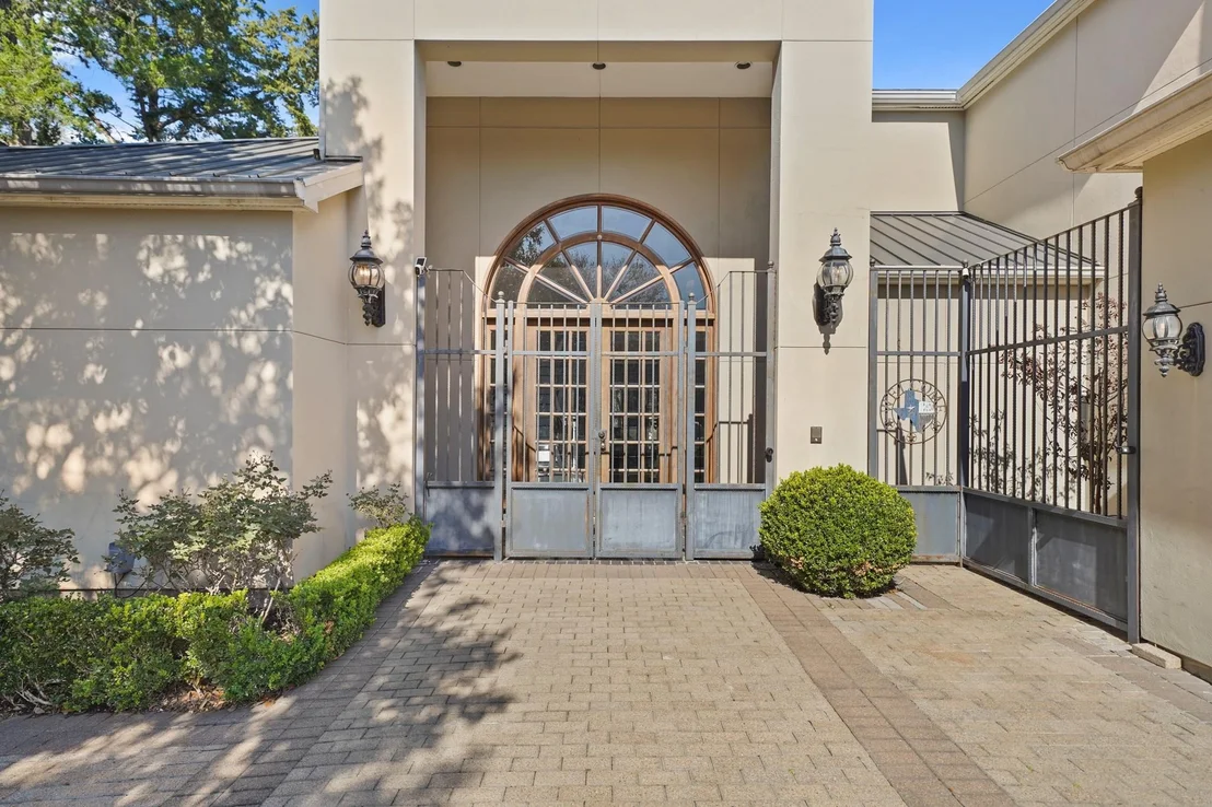 Photo of 11754 Riverview Drive