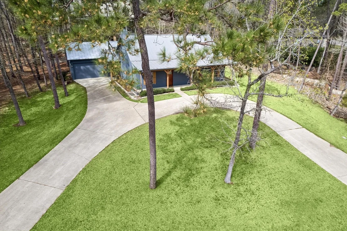 Photo of 90 Twinstone Circle