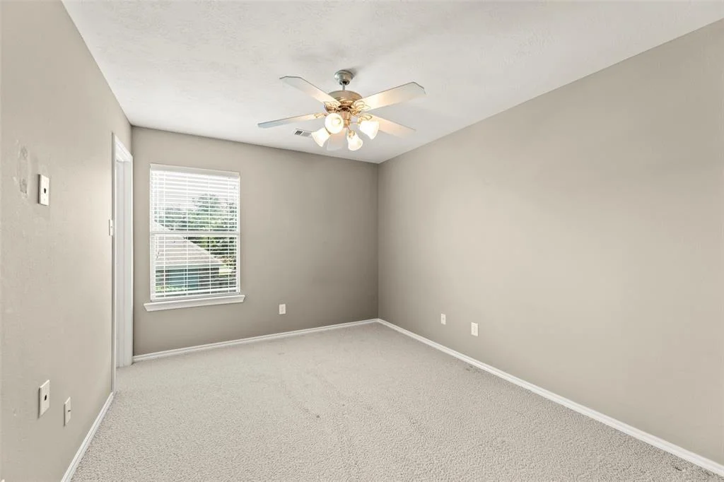 Photo of 24930 Lakecrest Manor Drive