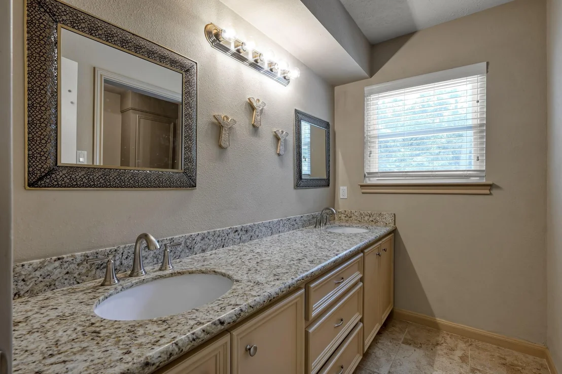 Photo of 6107 Craigway Road