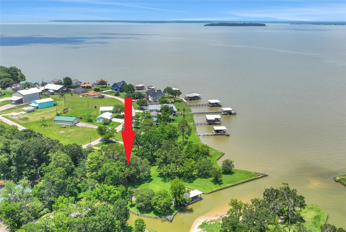 Photo of 151 Lakeview Circle