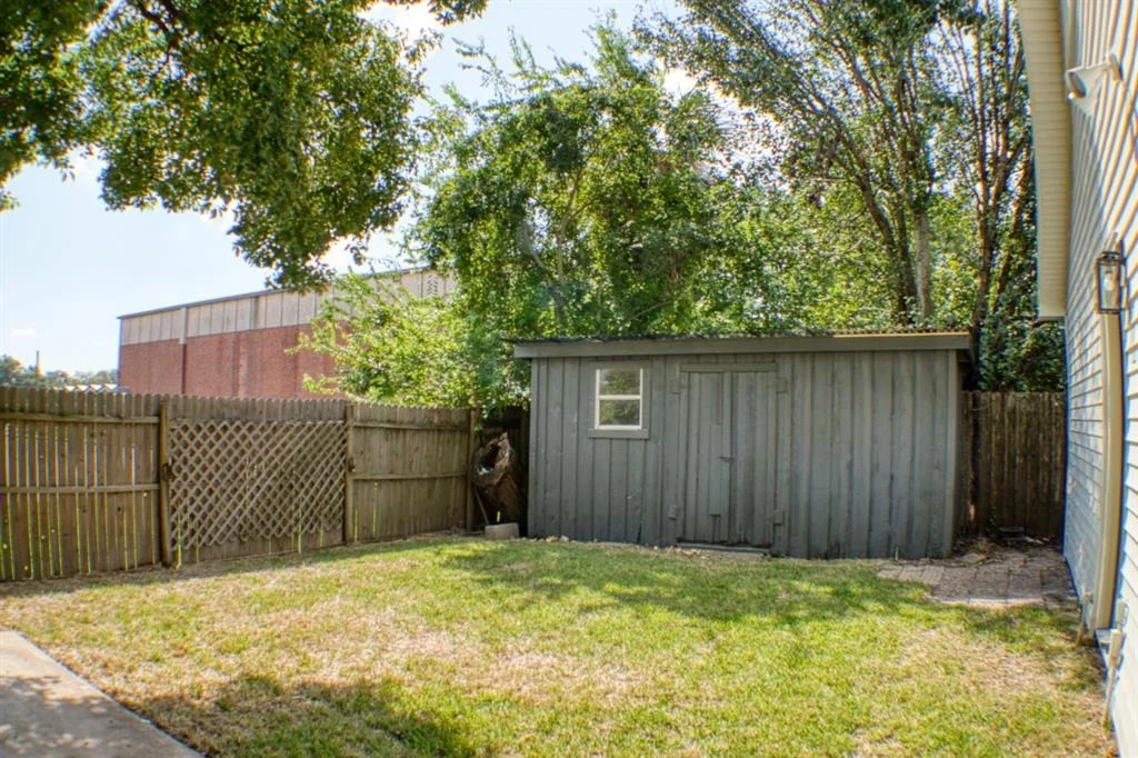 Photo of 901 James Street