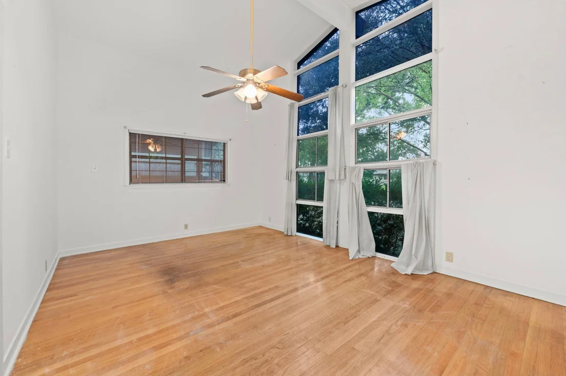 Photo of 7511 Dearborn Street