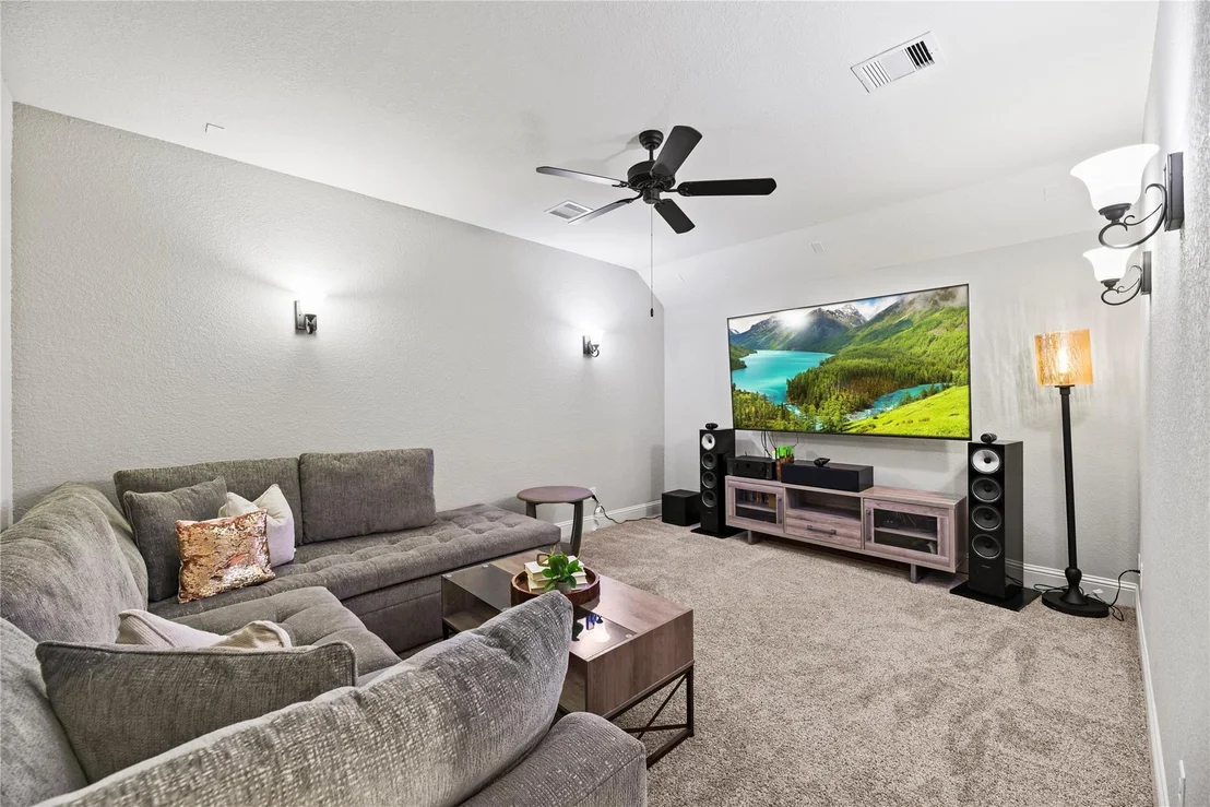 Photo of 1002 Pleasant Pines Lane