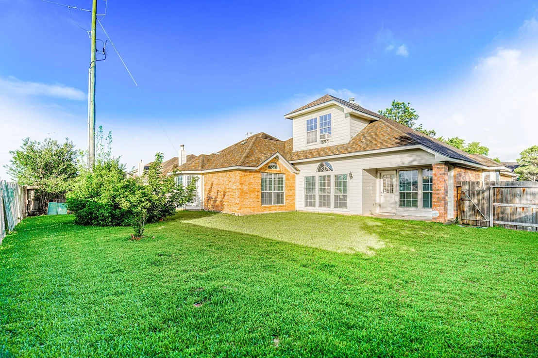 Photo of 1230 Riverchase Drive
