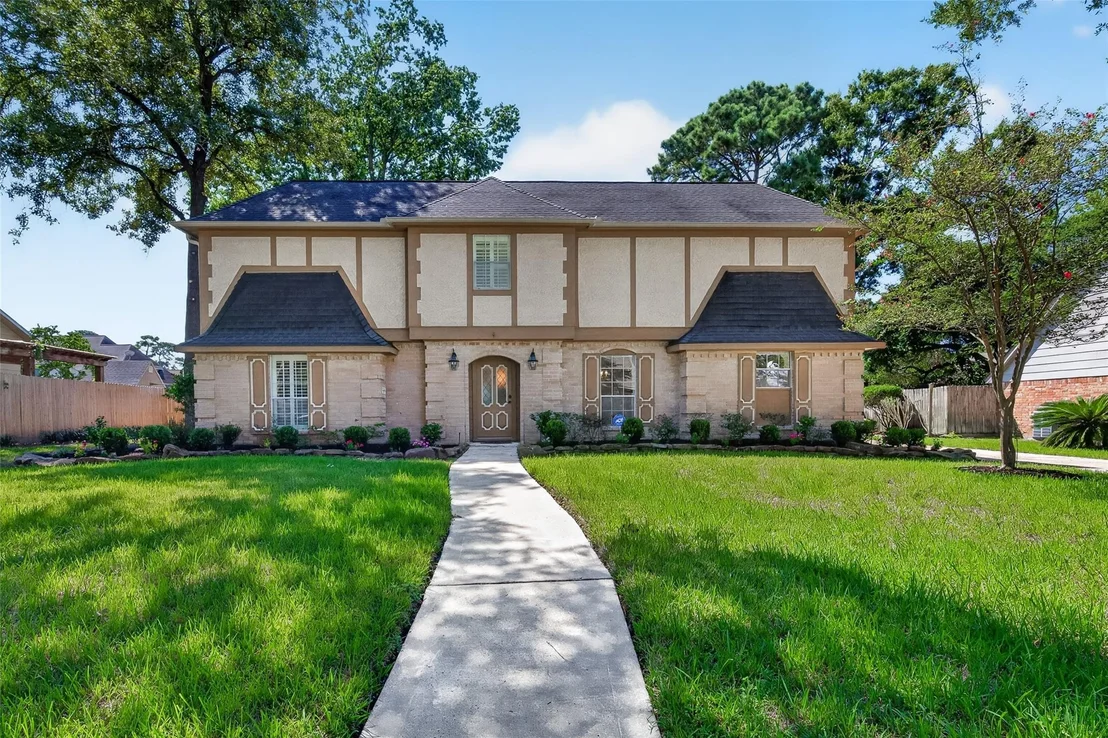 Photo of 20011 Pinehurst Bend Drive