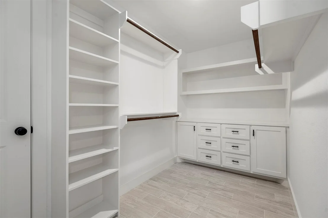 Photo of 13222 Doral Circle