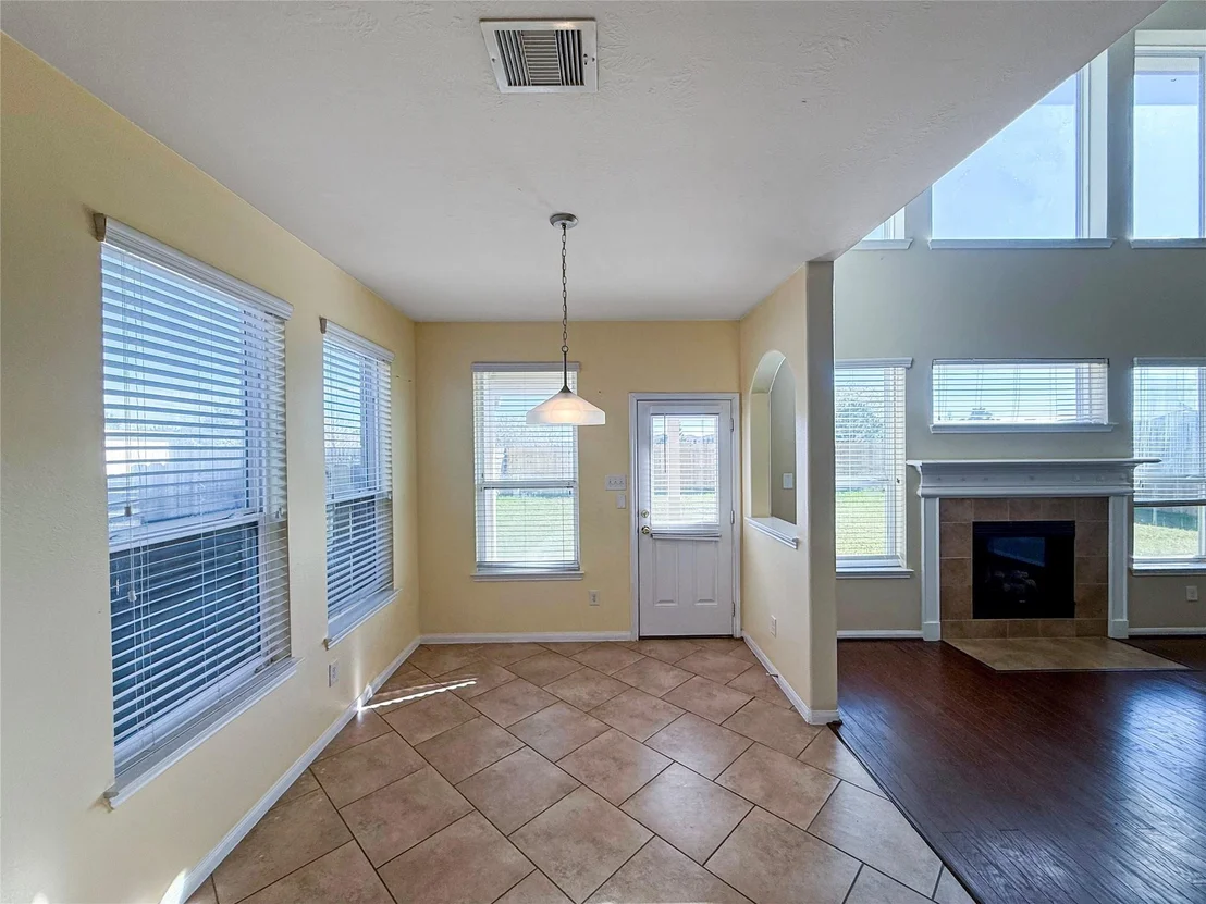 Photo of 1610 Mason Knights Drive