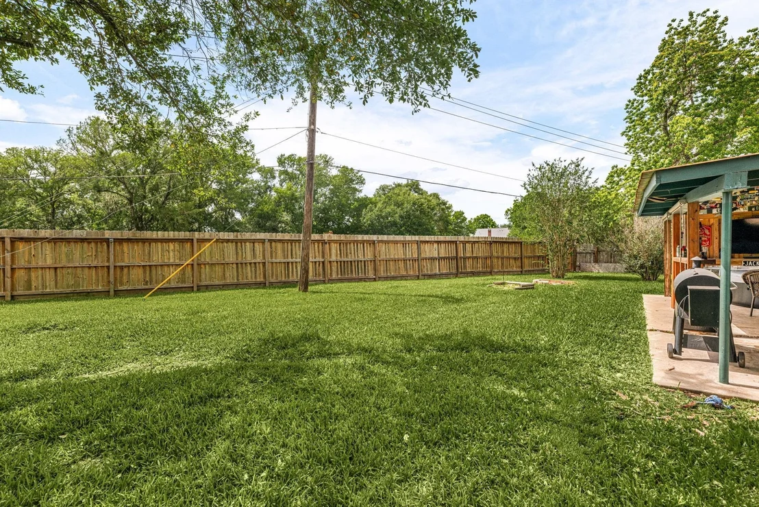Photo of 1103 Pinecroft Drive