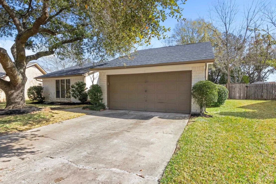 Photo of 2551 Buffalo Trail