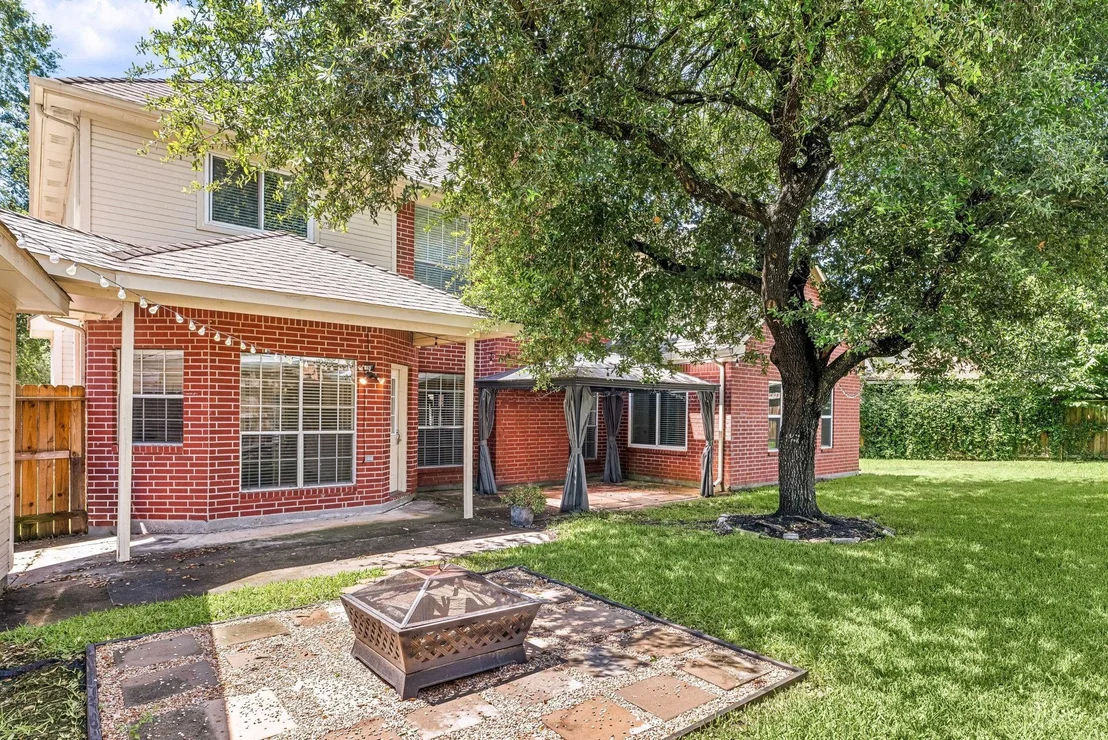 Photo of 303 S Cypress Estates Circle