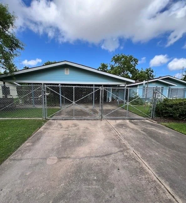 Photo of 121 Lee Drive