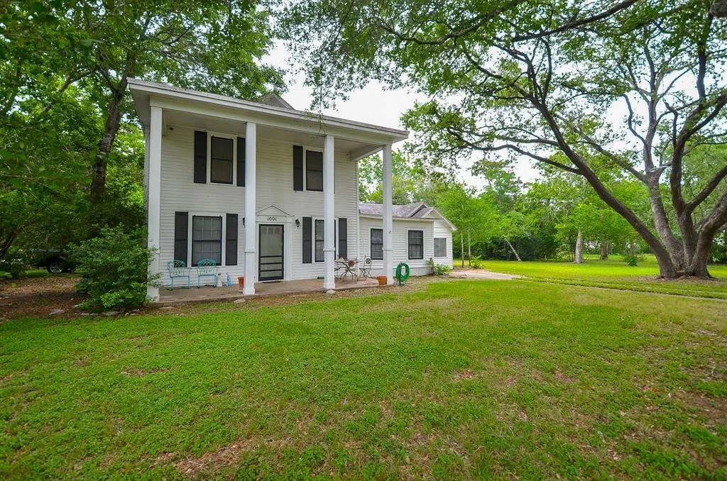Photo of 1001 Divide Street