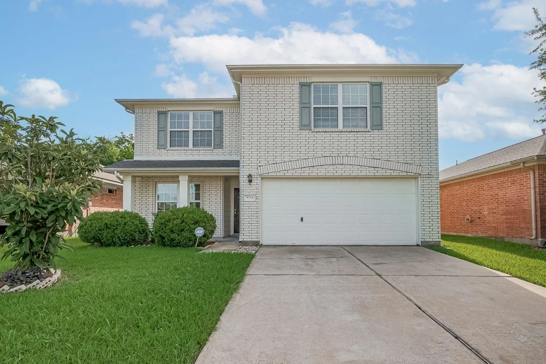Photo of 9714 Angleside Lane