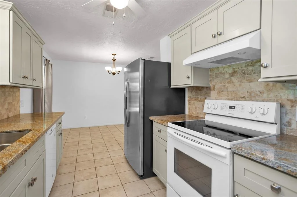 Photo of 814 Whipporwill Road