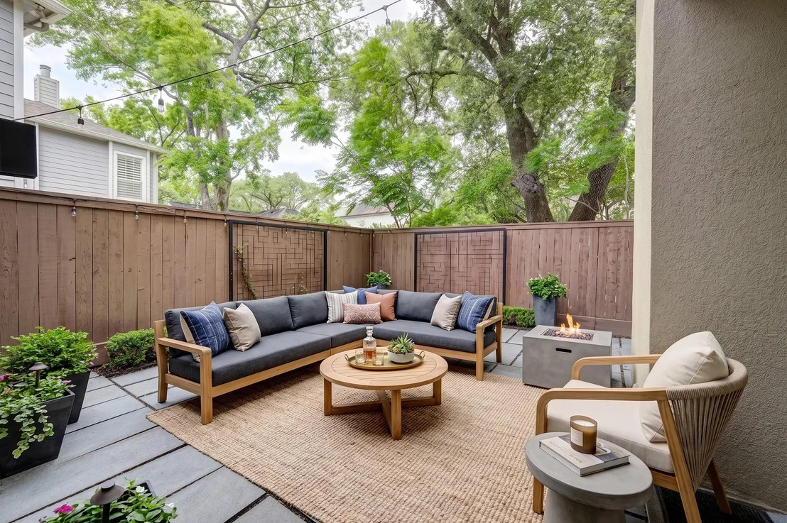 Photo of 4248 Sunset Boulevard