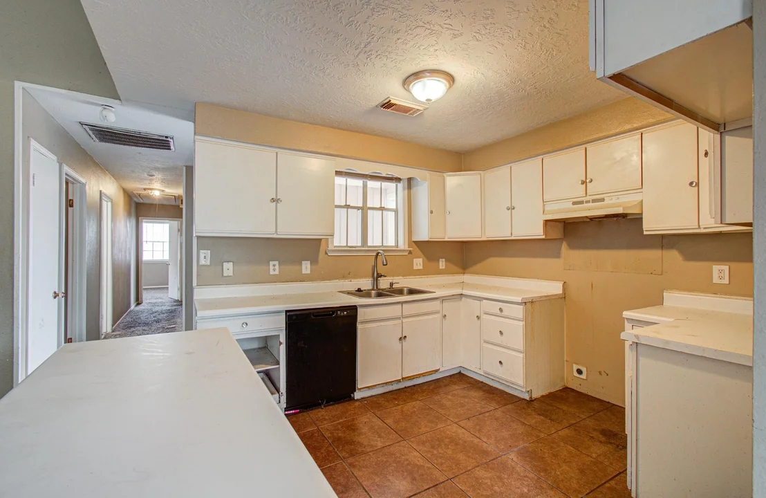 Photo of 6218 Forestgate Drive