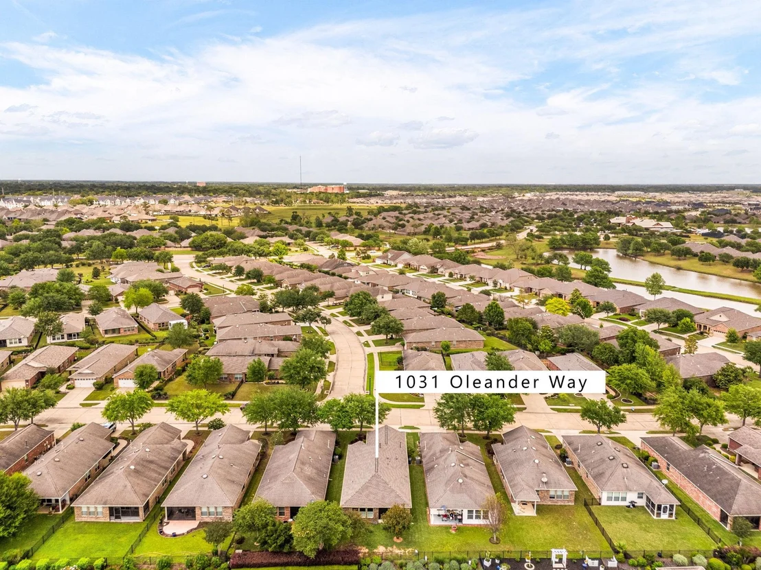 Photo of 1031 Oleander Way