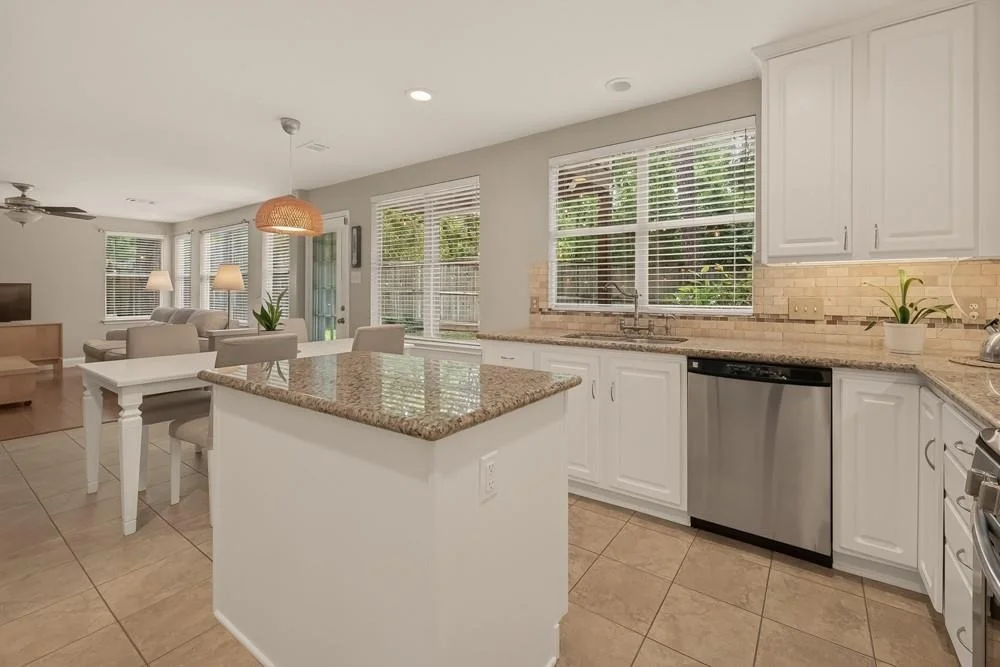 Photo of 51 E Autumn Branch Circle