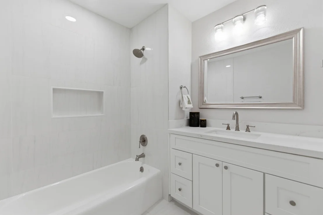 Photo of 9326 Meadowbriar Lane