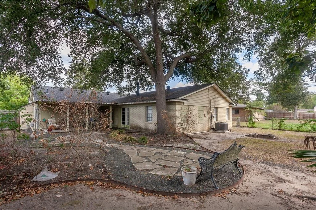 Photo of 6215 Westgate Drive