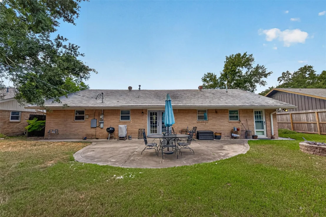 Photo of 10418 Hazelhurst Drive