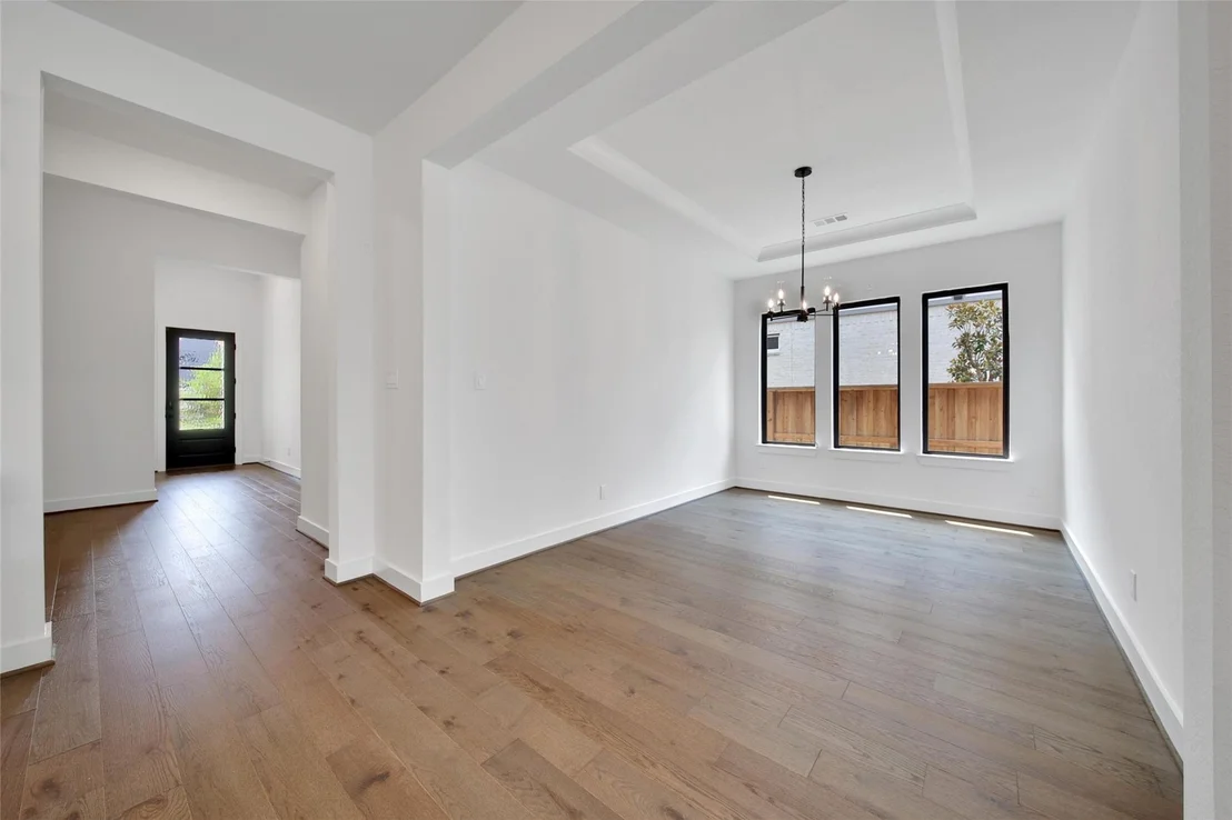 Photo of 4691 Bridgewood Drive