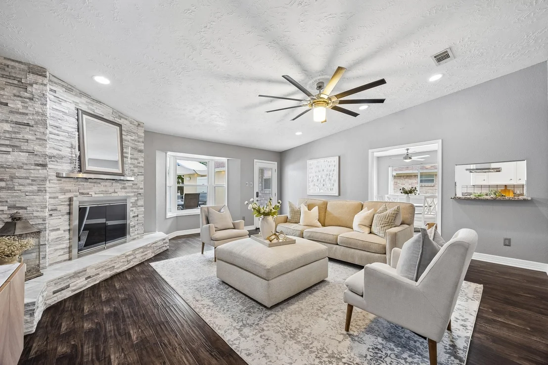 Photo of 10907 Overbrook Lane