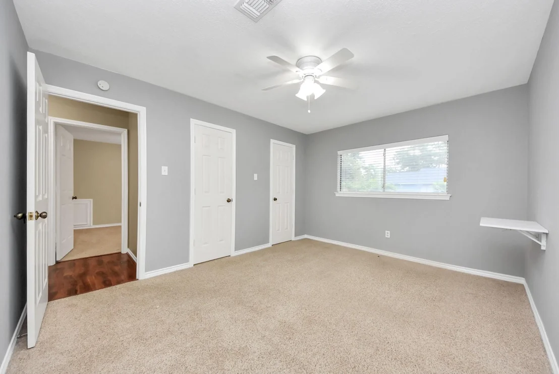 Photo of 12463 Oak Park Drive