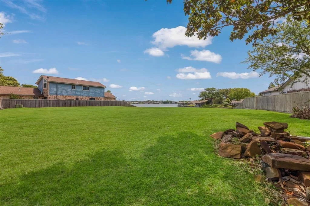 Photo of 22 Lakeview Drive