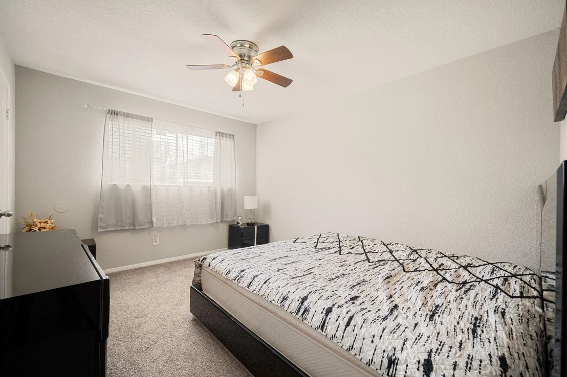 Photo of 9019 Grape Street