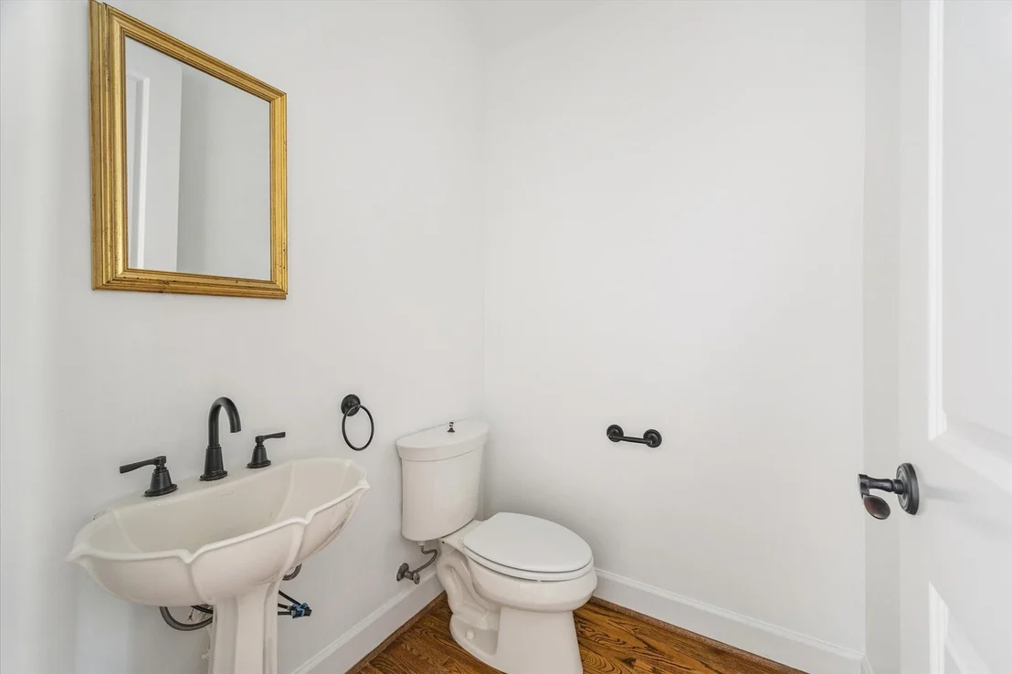 Photo of 6106 Fordham Street