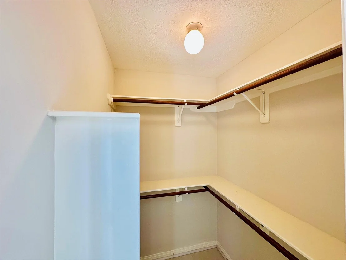 Photo of 4142 Surreydon Drive