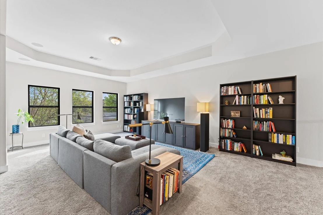 Photo of 418 Isolde Drive