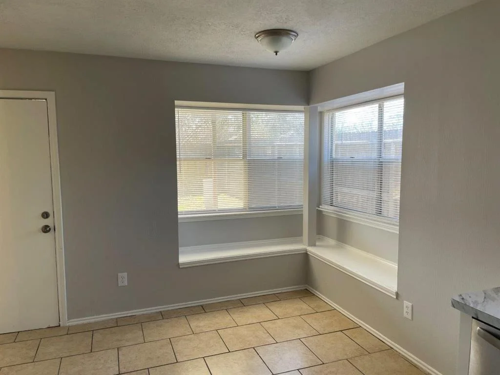 Photo of 8310 Old Maple Lane