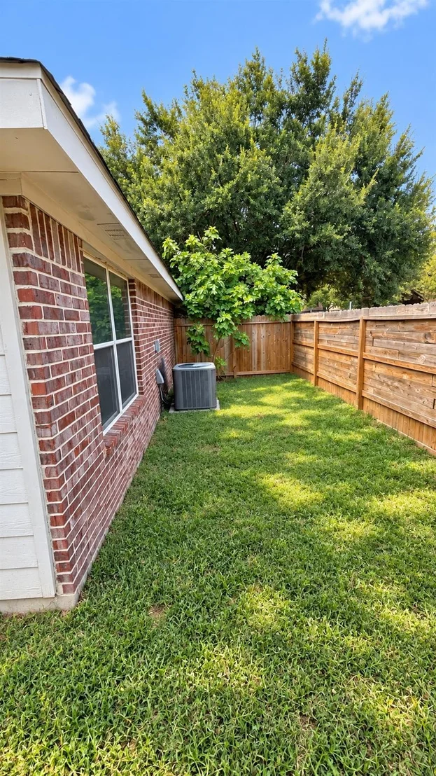 Photo of 4603 Twisting Road