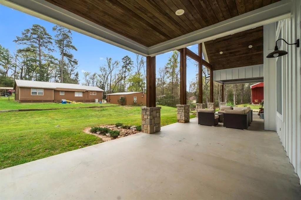 Photo of 410 Eagle Lake