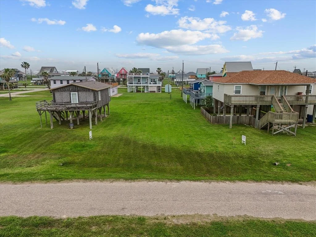 Photo of Unit DR at 1218 Middle