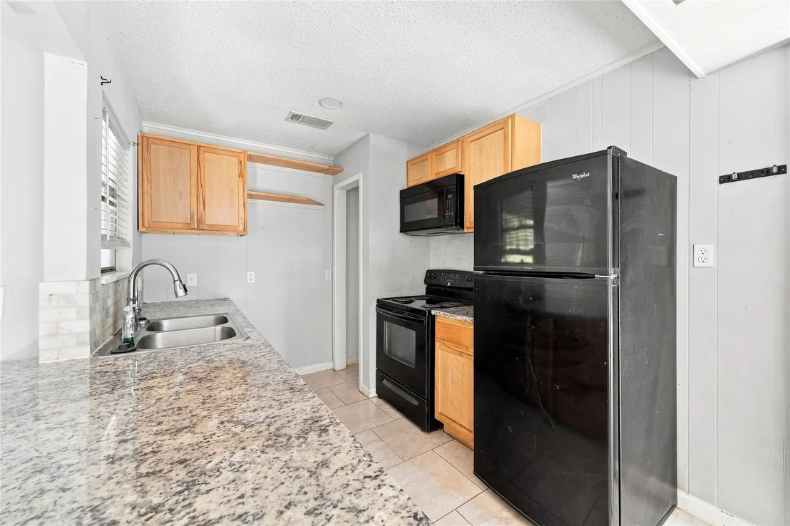 Photo of 761 N Forest Cove Loop