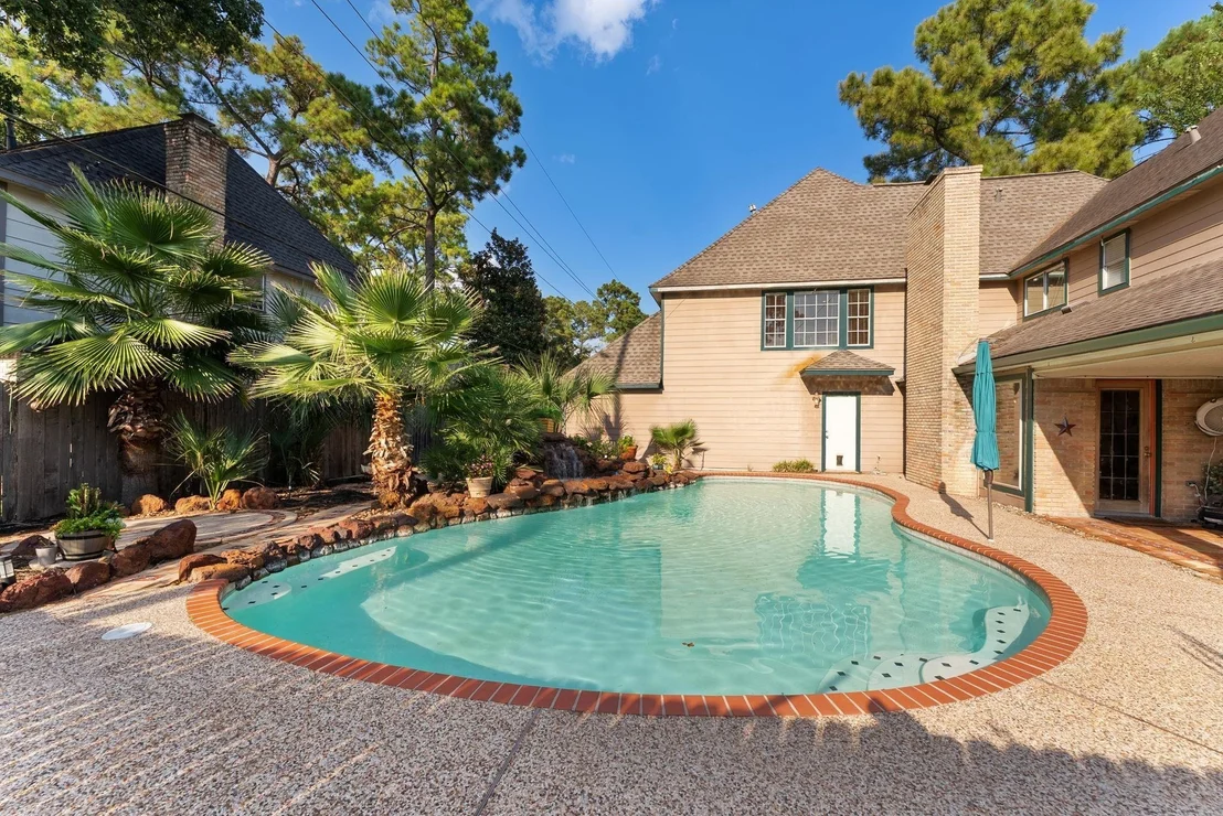 Photo of 5718 Glenmere Lane