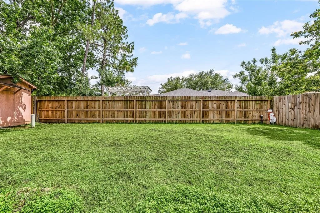 Photo of 16307 Thistleglen Drive