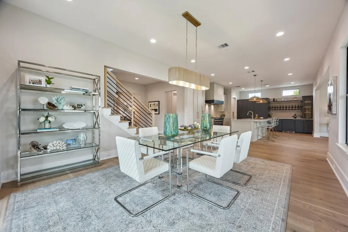 Photo of 2214 Chantilly Lane