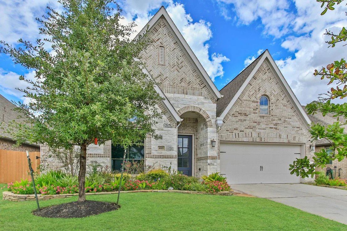 Photo of 4085 Emerson Cove Drive