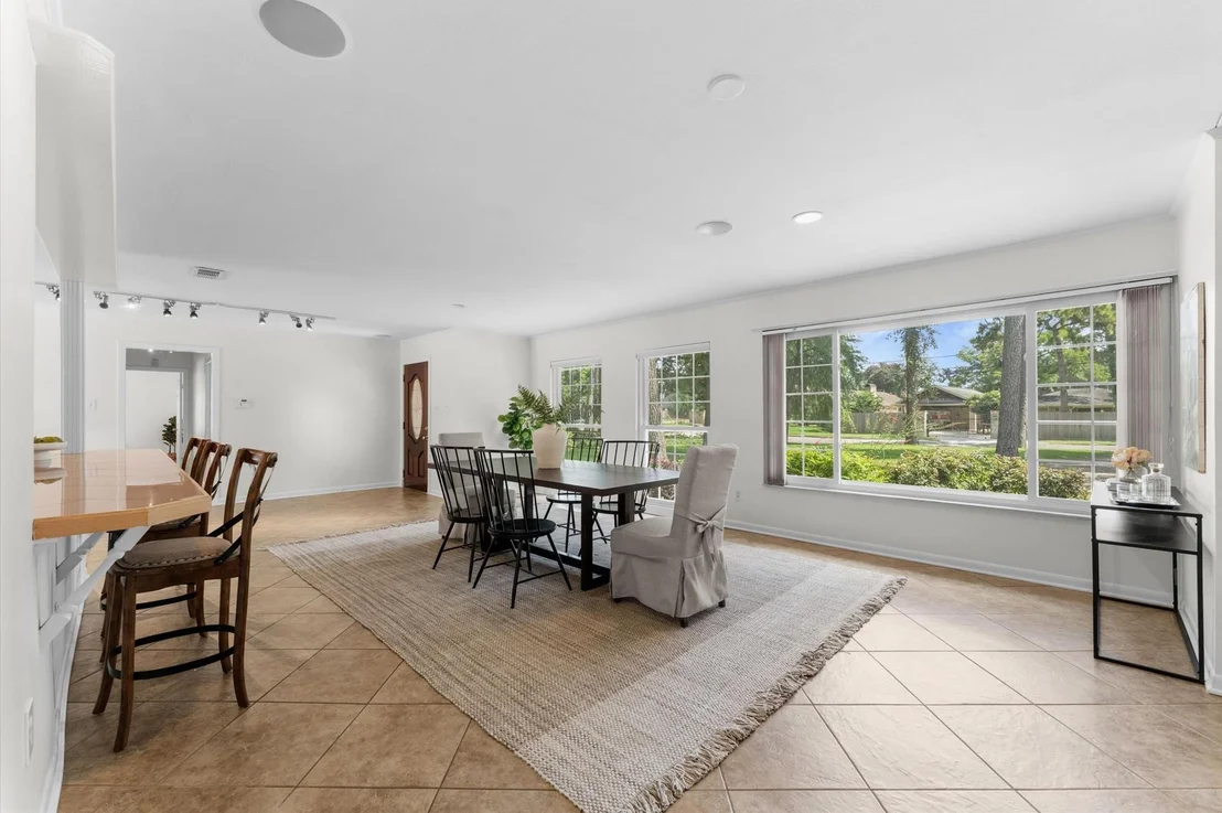 Photo of 4010 Brookwoods Drive