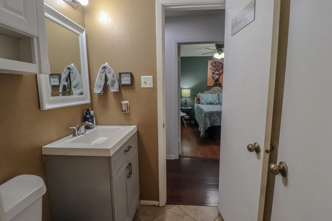 Photo of 2055 Stacy Street