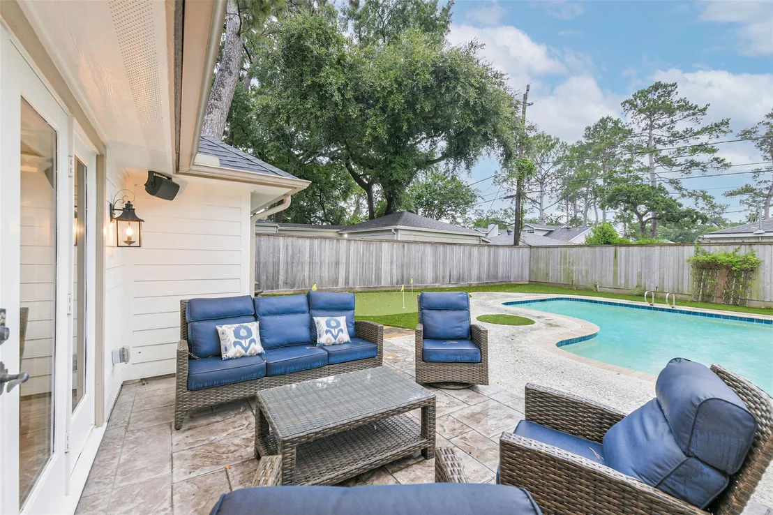 Photo of 10015 Lynbrook Drive