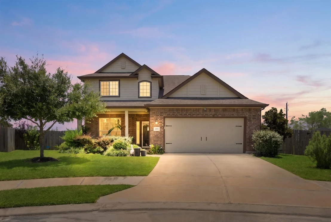 Photo of 693 Forest Bend Lane