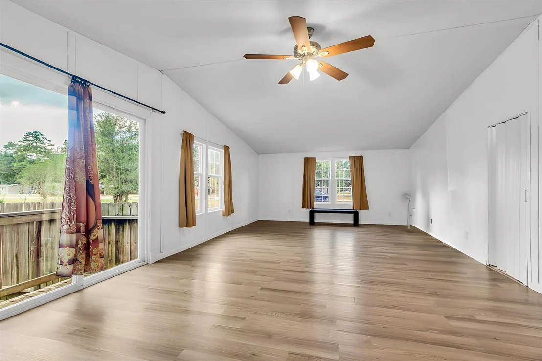 Photo of 16352 Crockett Crossing