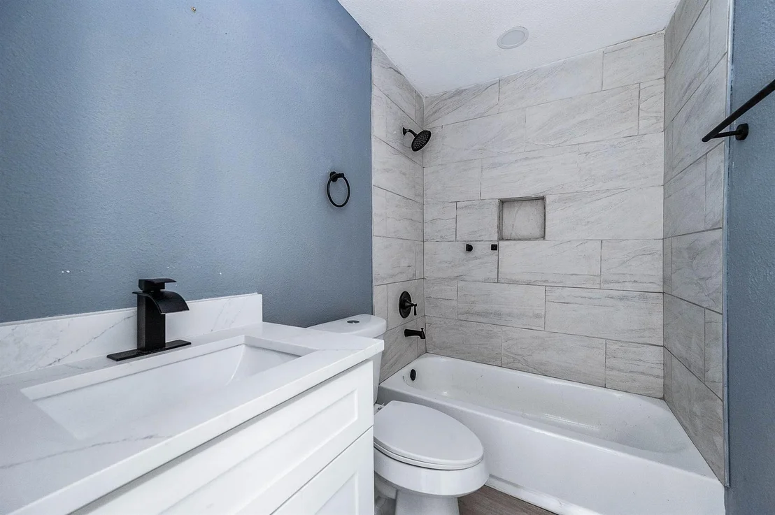 Photo of 23115 Lestergate Drive